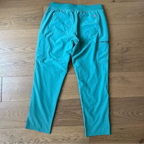 Figs Yola FreeX Lined Skinny Scrub Pant - Ladies Size L - Eucalyptus - EUC - Picture 6 of 10